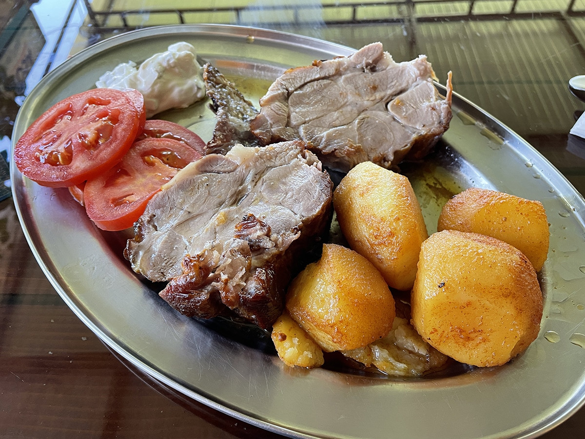 comida local kotor