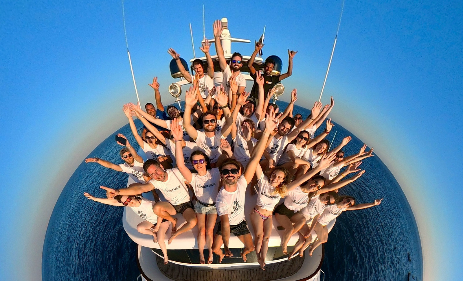 vida a bordo mar rojo longimanus trips 
