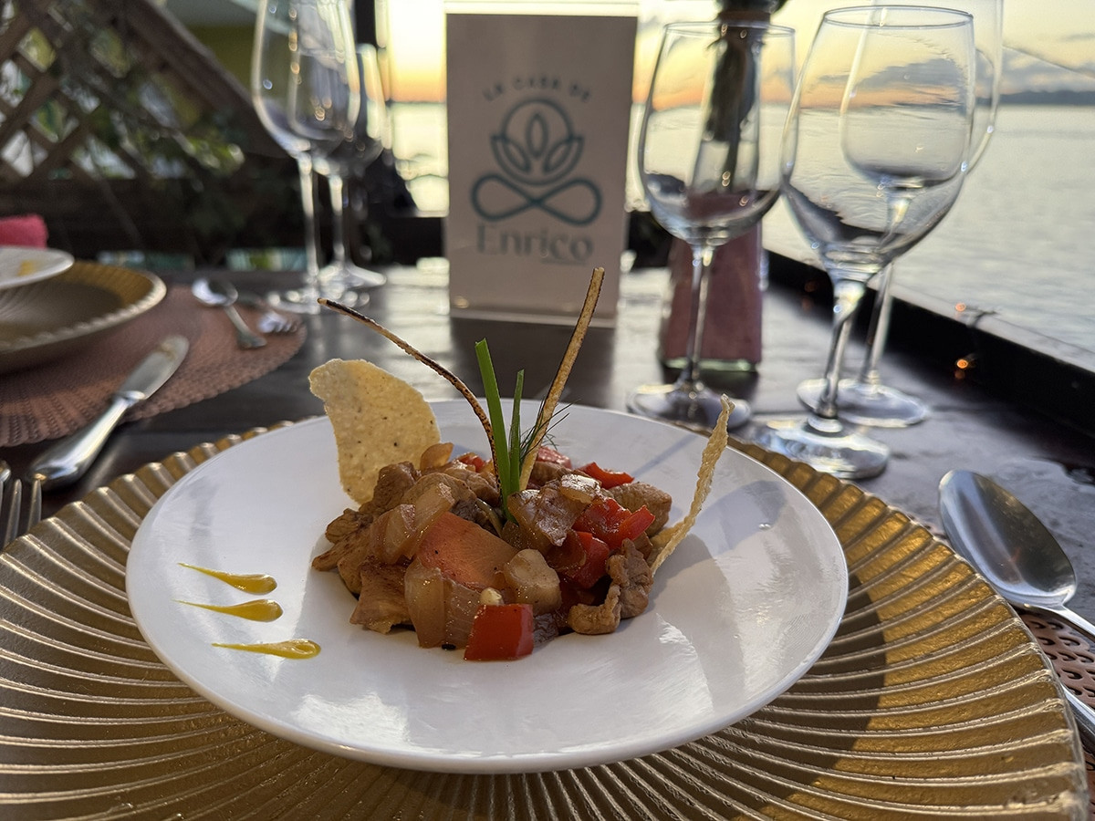donde comer en flores guatemala