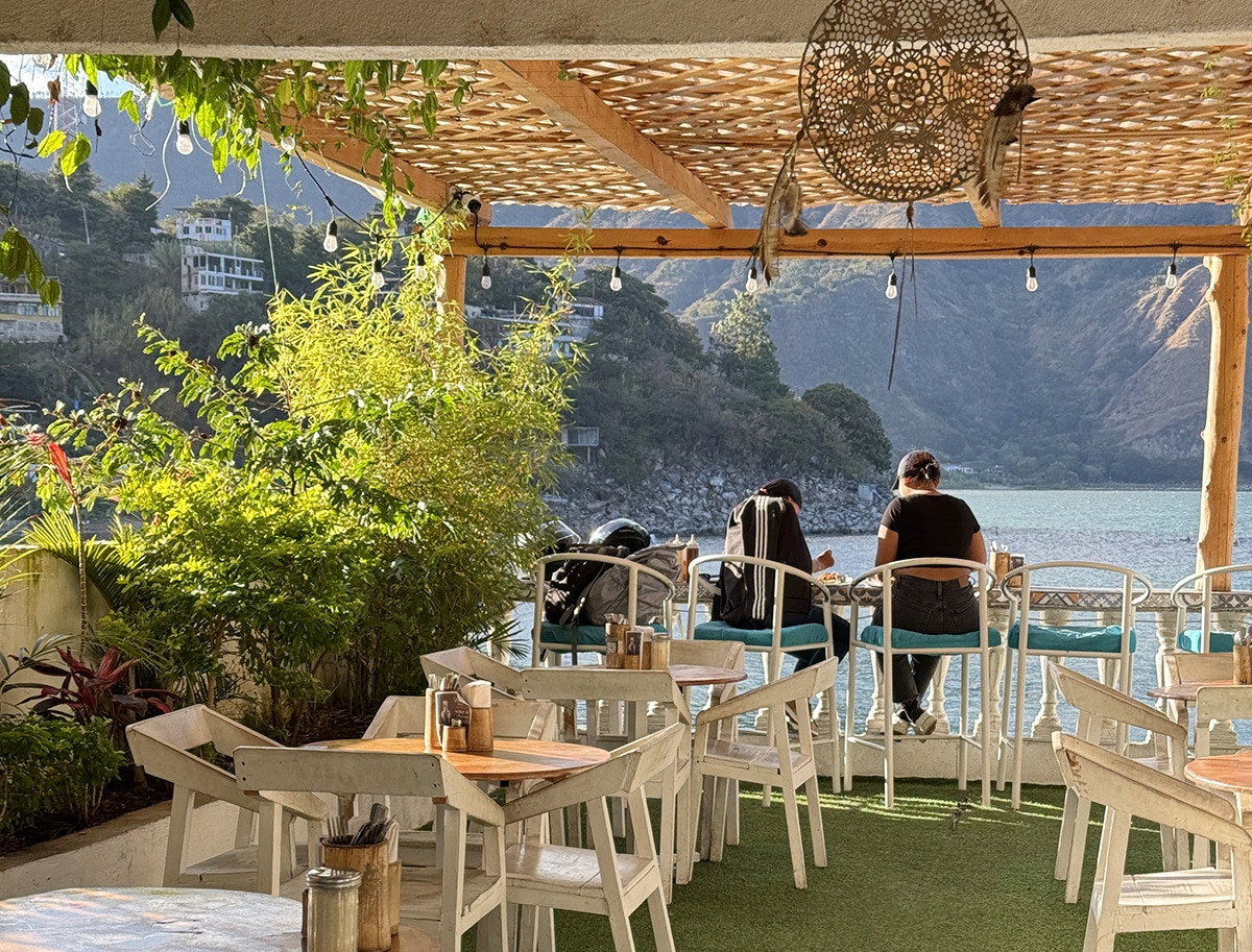 donde comer en el lago atitlan