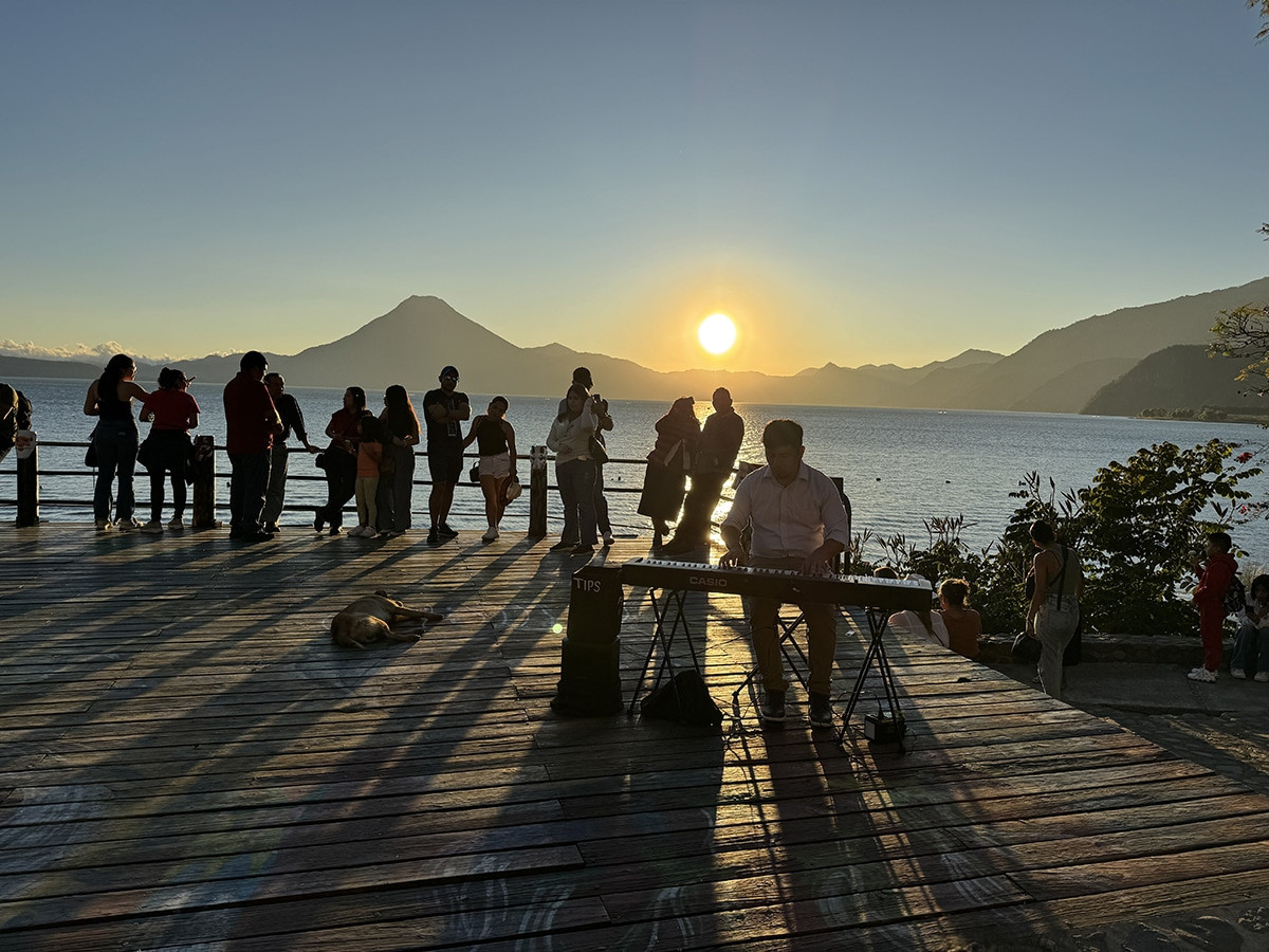que hacer en panajanchel, lago atitlan guatemala