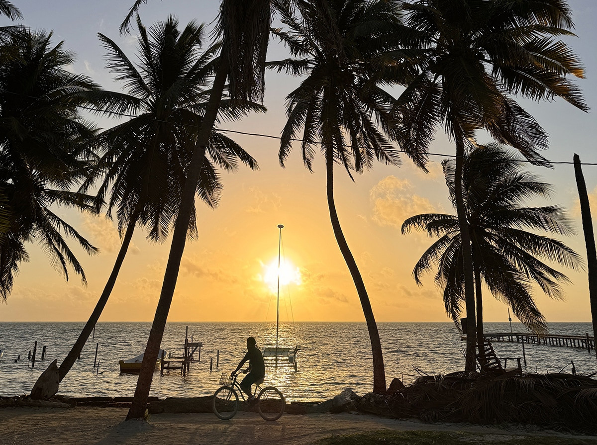 amanecer cayo caulker