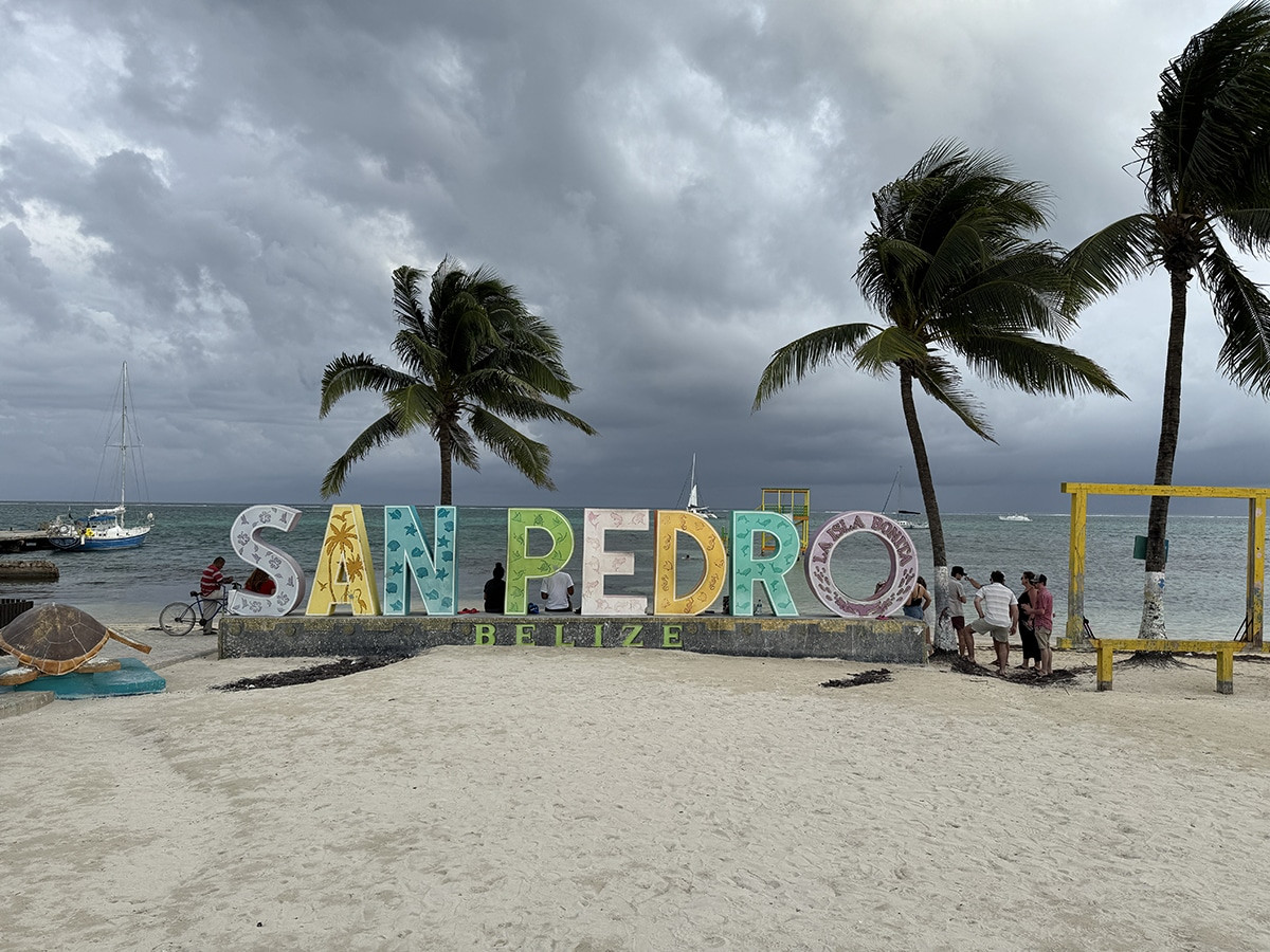que hacer en san pedro belice