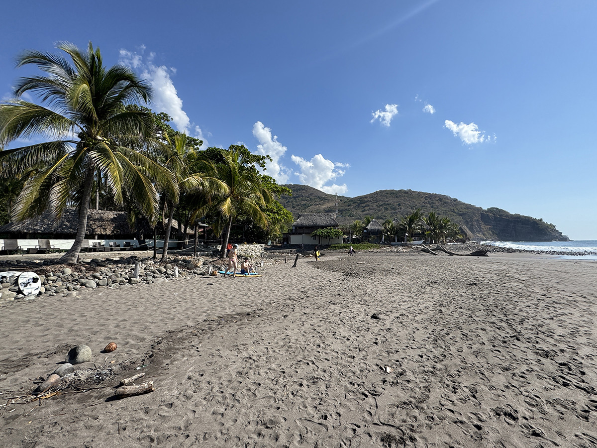 playa de el zonte el salvador